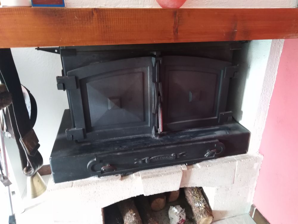 CHEMINEE A BOIS DEVILLE Meubles