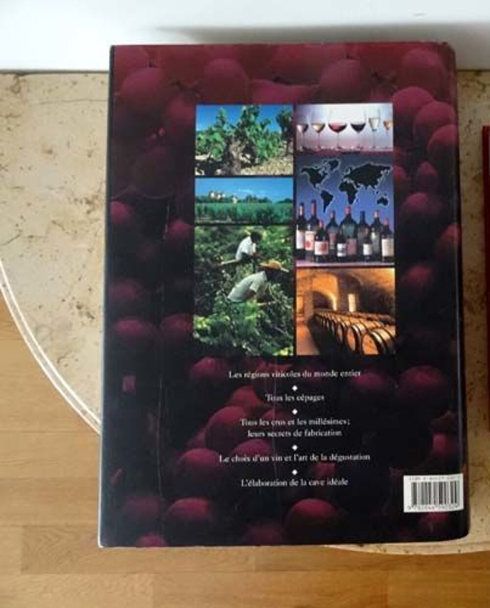  Le vin , TBE Livres et BD