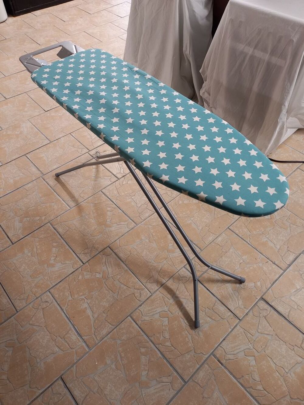 planche &agrave; repasser Meubles