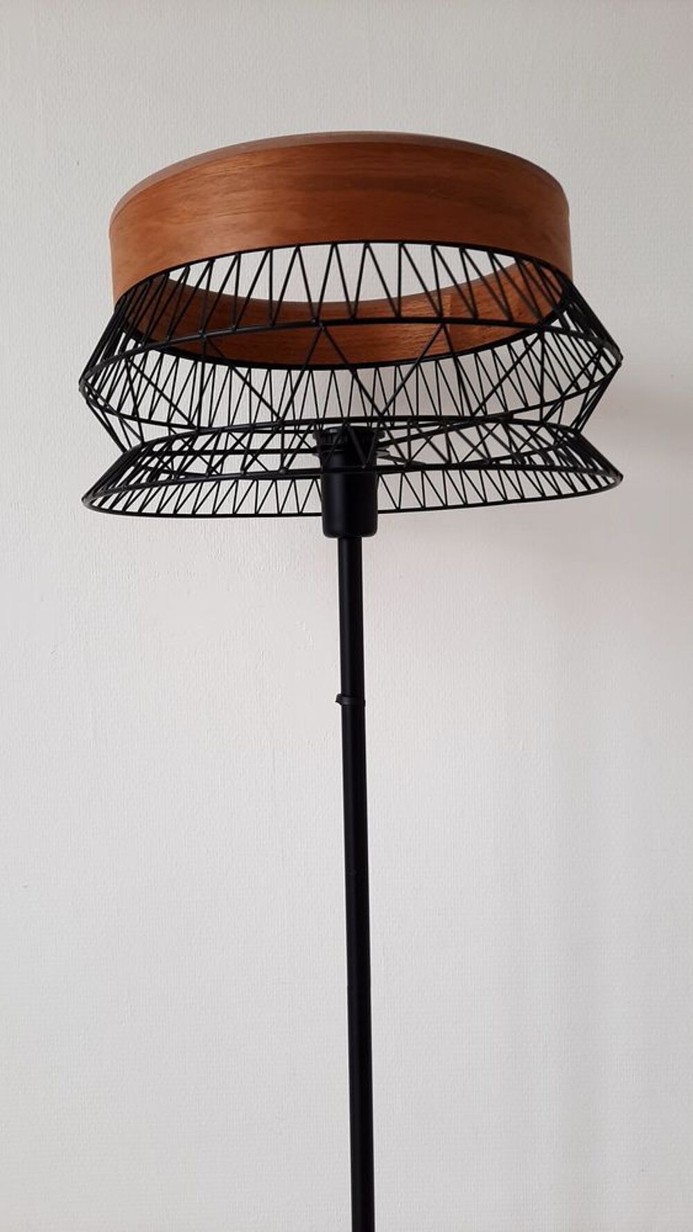 Lampadaire sur pied Meubles