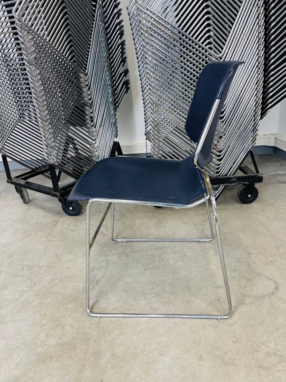 Lot de 64 chaises Matrix de Thomas Tolleson pour Krueger Meubles