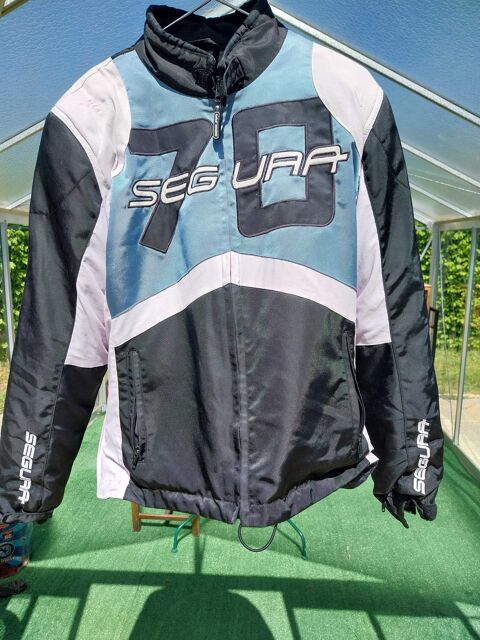 blouson de moto taille S 40 Paris 9 (75)