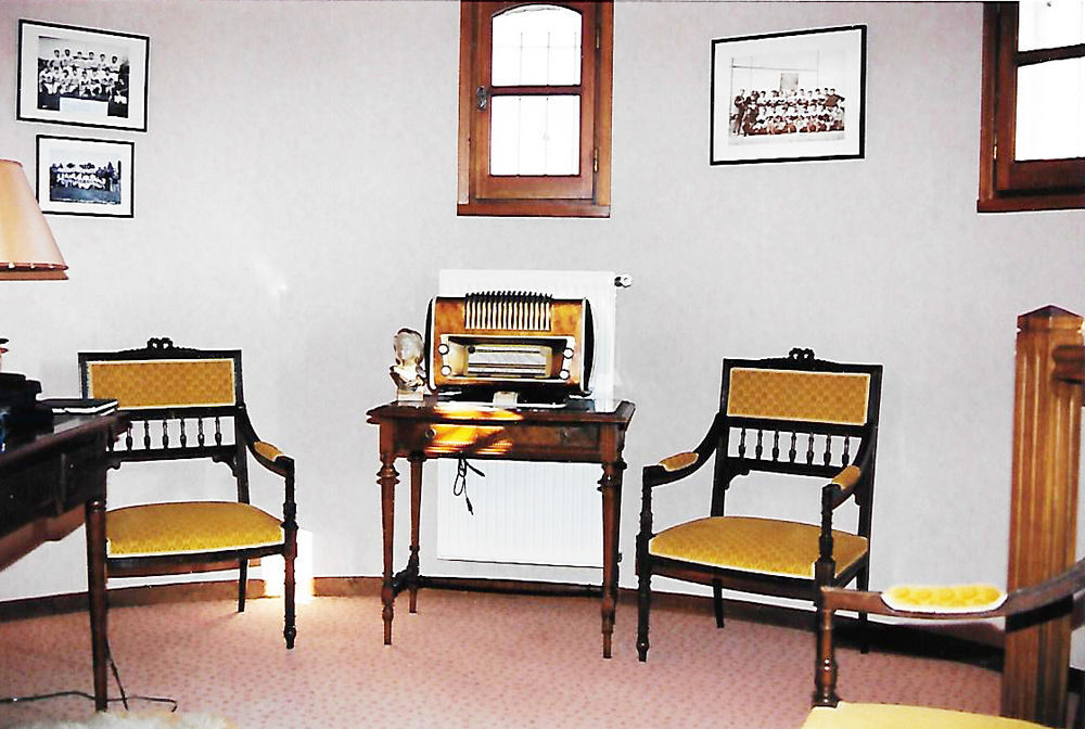 salon banquette fauteuils chaises Meubles
