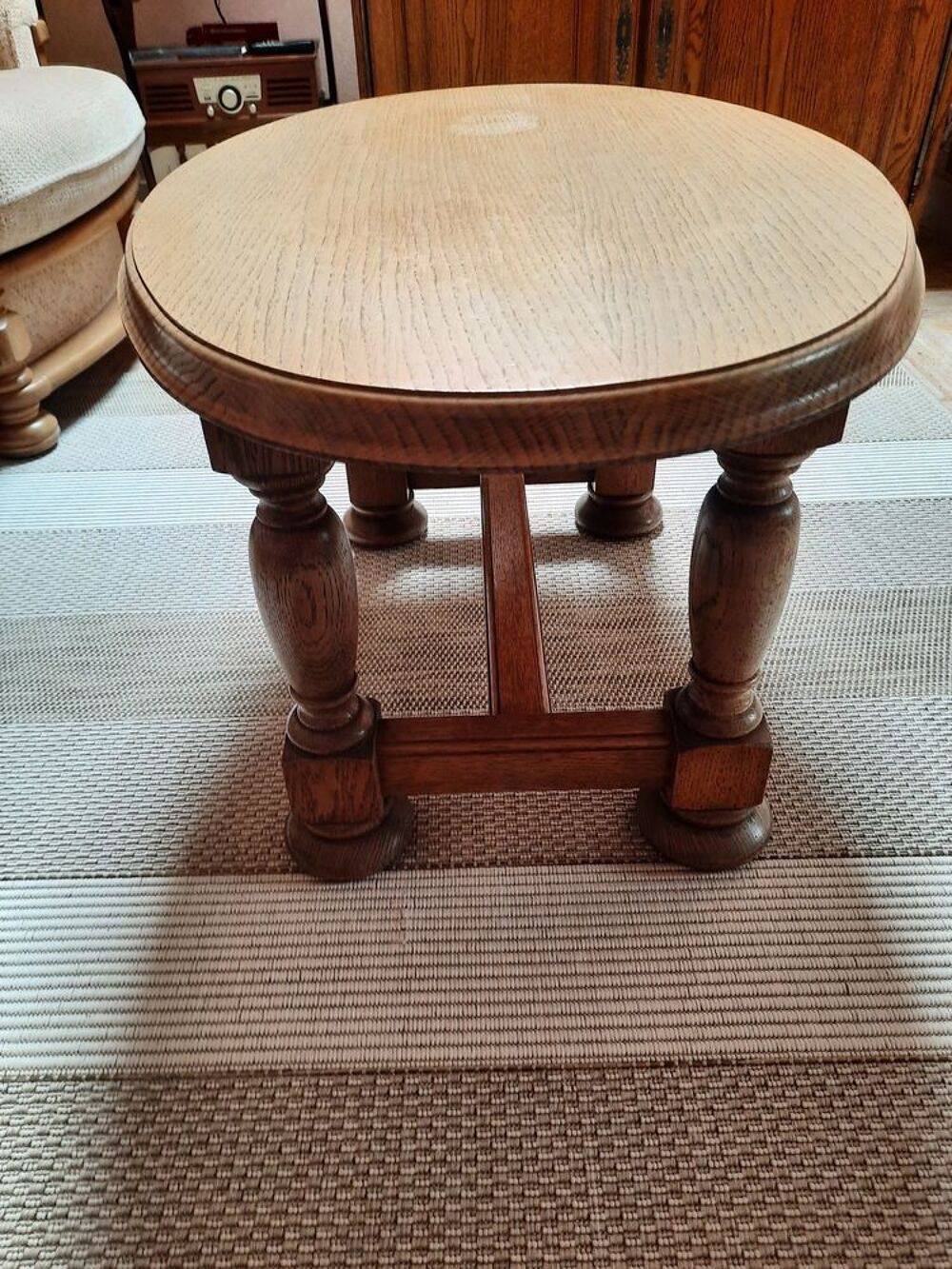 table de salon ovale Meubles