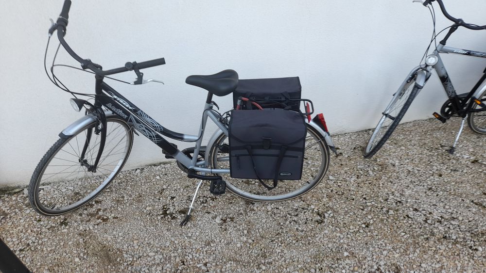 V&eacute;los street active femme Vélos