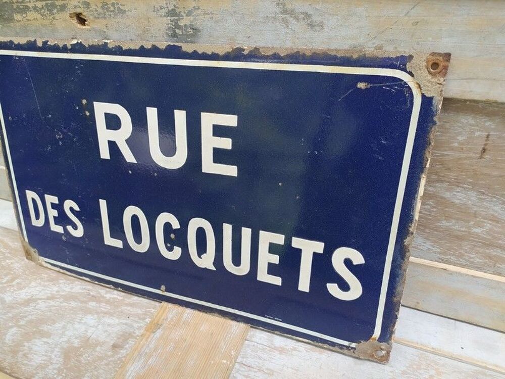 Ancienne Plaque &Eacute;maill&eacute;e Rue des Locquets 
