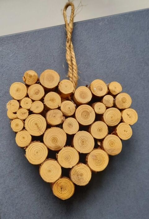 Support en bois pour parfum 10 Oullins (69)