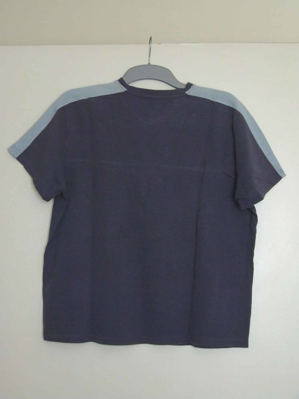 Tee-shirt col en V, BRICE, Bleu marine, Taille L, TBE Vtements