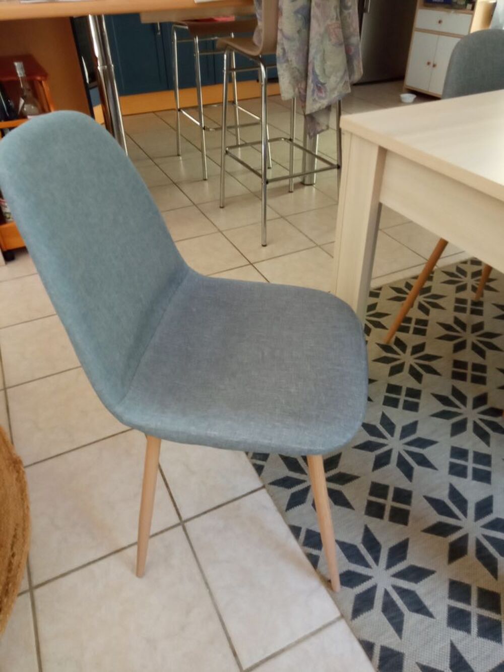 TABLE SEJOUR 170X90 Bois clair + 6 CHAISES Tissu gris Meubles