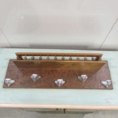 Porte-manteau mural, vestiaire 95 Castres (81)