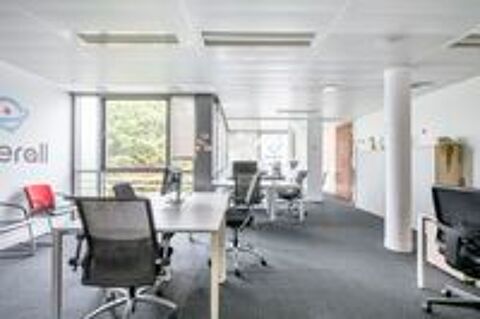   Espace de travail privé personnalisé en fonction des besoins uniques de votre entreprise à Paris Saint Lazare  