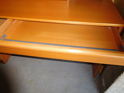 BUREAU 60 Saint-Bonnet-de-Mure (69)