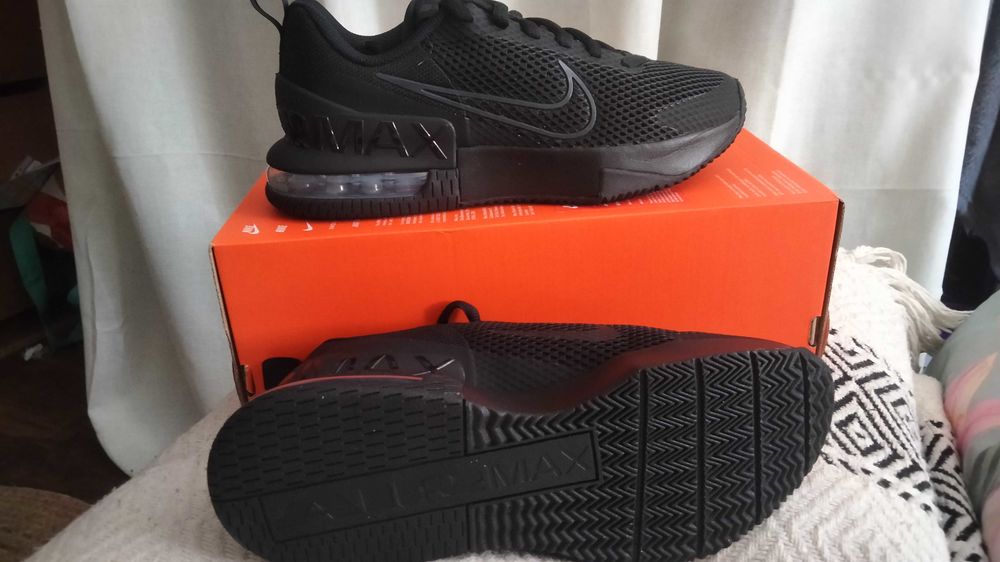 basket Nike air max taille 40 Chaussures