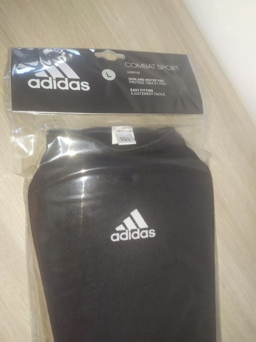 prot&egrave;ge tibia adidas noir Sports