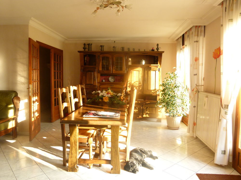 SALLE A MANGER EN CHENE Meubles