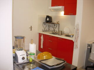 Location Appartement STUDIO refait à neuf, rue de Cernay à REIMS Reims
