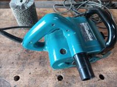   Décapeur à rouleau , ponceuse, brosse. 