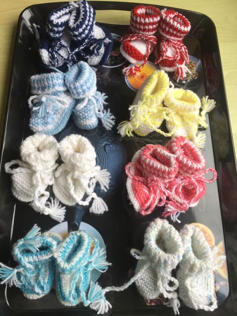 Chaussons en laine neuf -Divers coloris Pointures 4 Quimper (29)