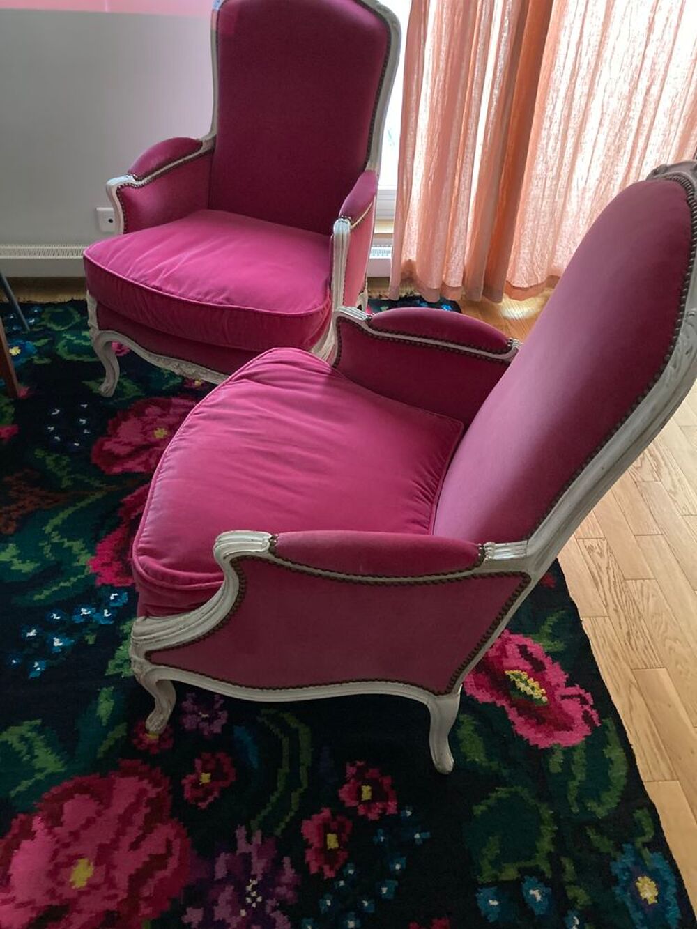 Paire de fauteuils berg&egrave;res style LOUIS XV Meubles