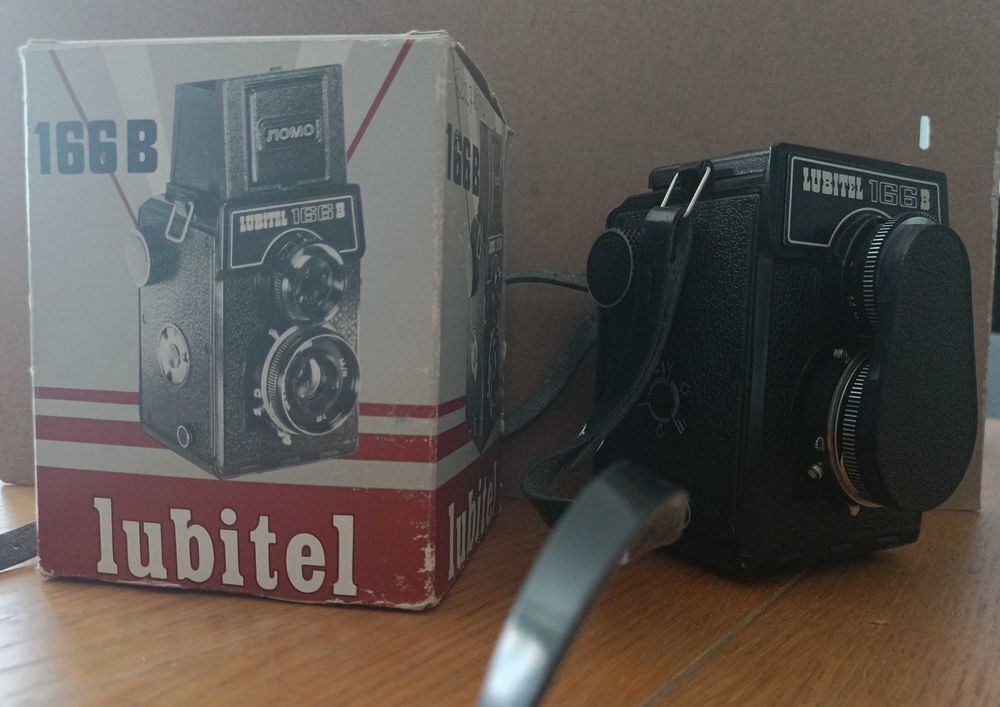 'Lomo' Lubitel 166 B appareil photographique. Photos/Video/TV