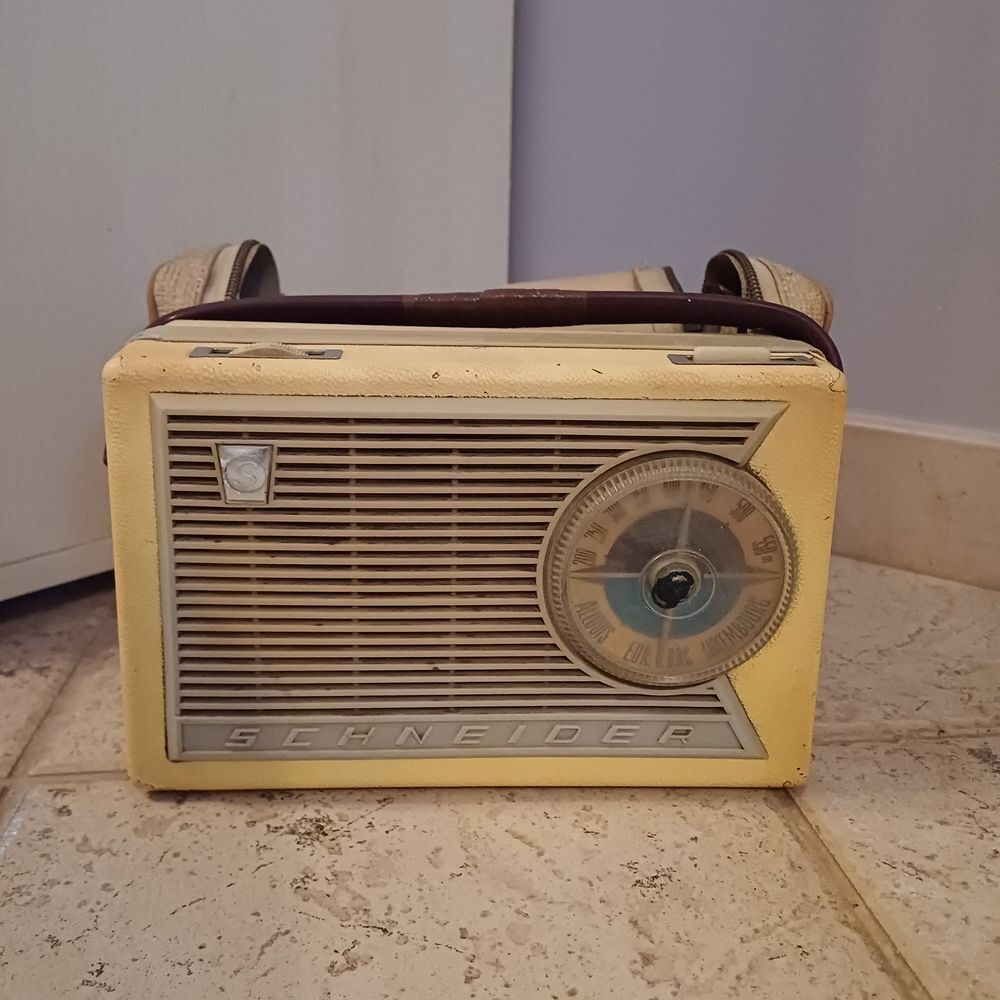 Poste radio schneider vintage 