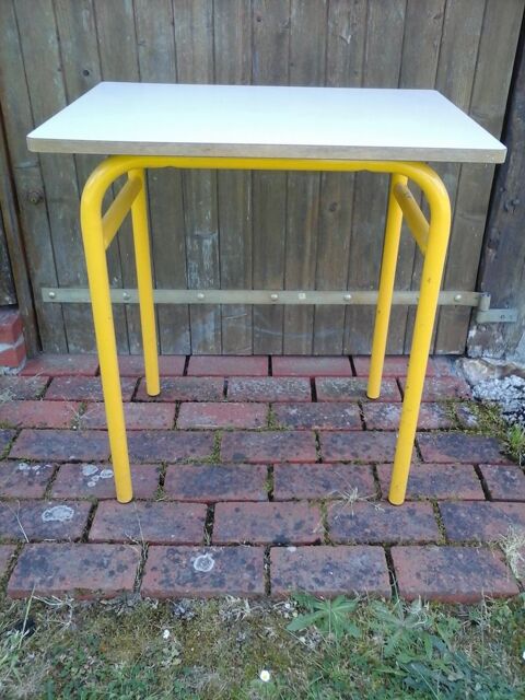Table d'écolier + chaise 30 Lisieux (14)