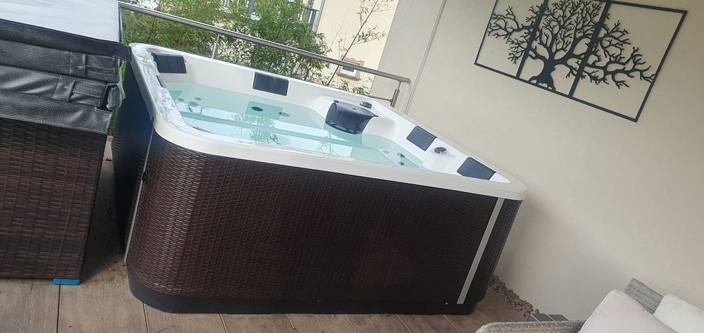 Jacuzzi happy spa 5 places Jardin