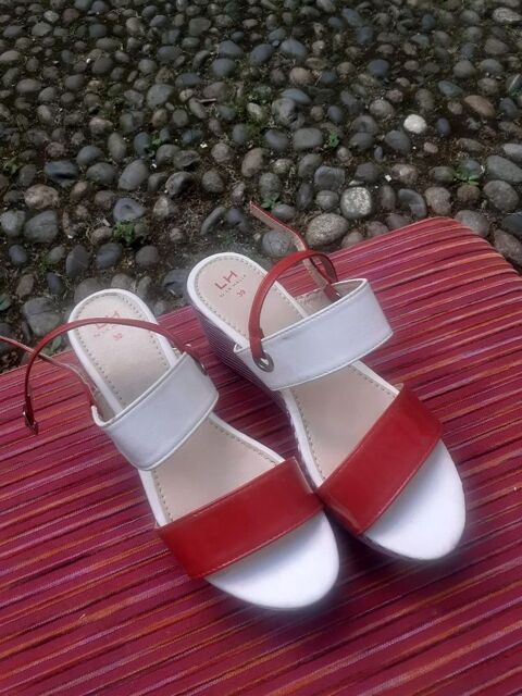 Jolie nu-pieds Femme stye vintage 10 Pau (64)