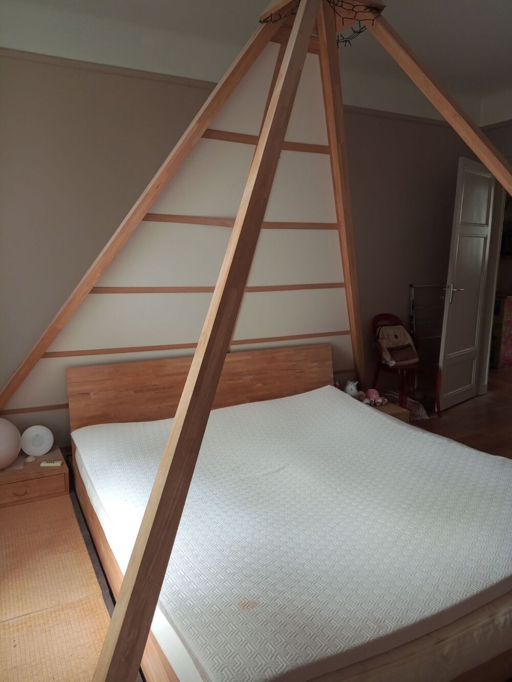 LIT PYRAMIDE CHEOPS KING SIZE Meubles