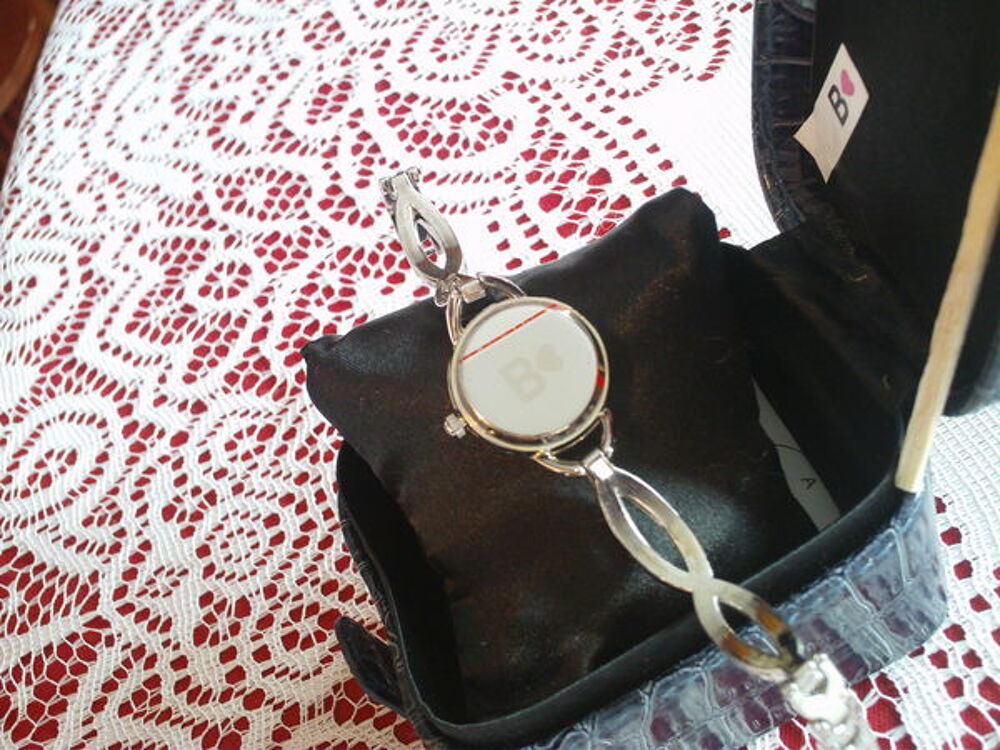 Ecrin Montre neuve de luxe Vici Lucia stress N&deg; 184 Bijoux et montres