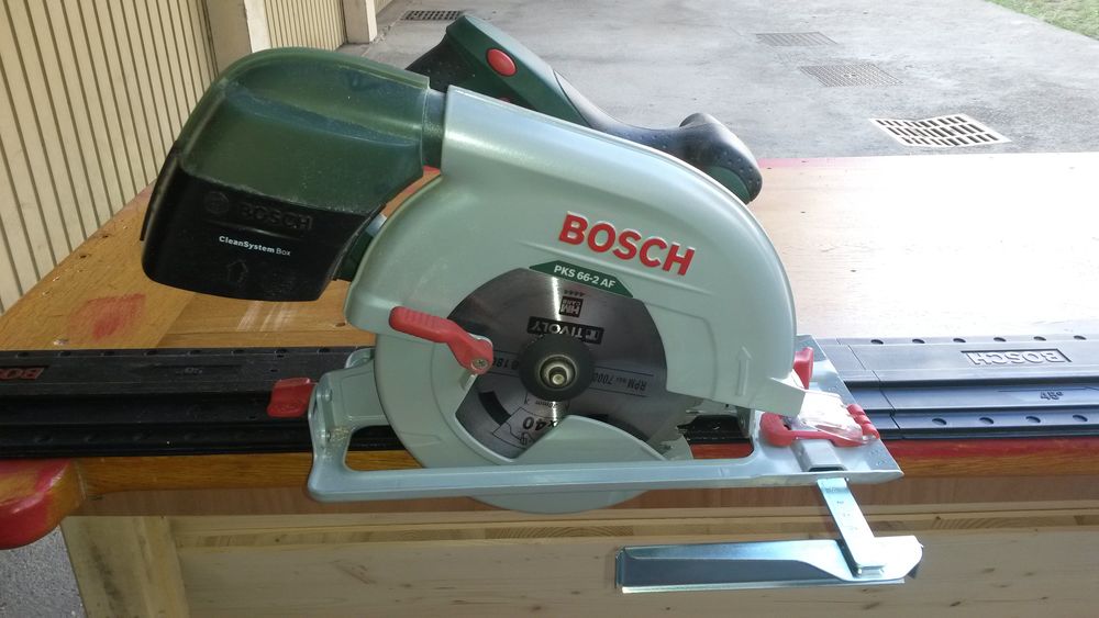 Scie circulaire filaire BOSH Bricolage