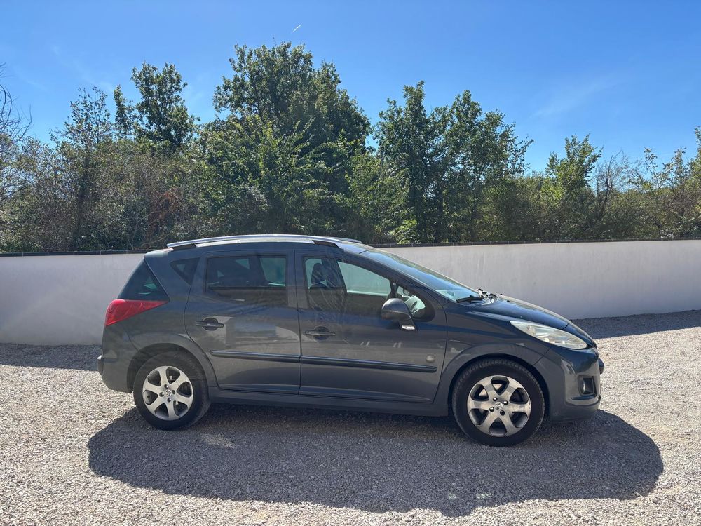 207 SW 1.6 HDi 112ch FAP Outdoor 2010 occasion 82000 Montauban