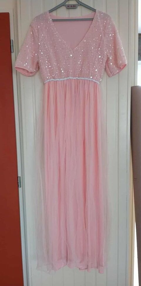 Robe de c�r�monie taille 40 20 Chevigny-Saint-Sauveur (21)