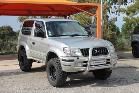 Annonce voiture Toyota Land Cruiser 28900 €