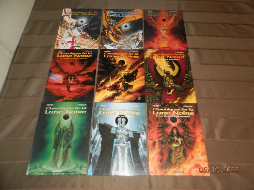 lot de 9 bd les chroniques de la lune noire Livres et BD