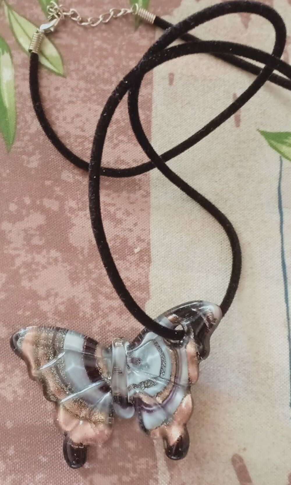 Collier papillon Bijoux et montres