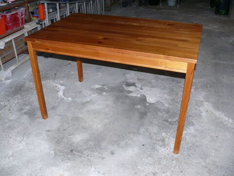 Table en pin 30 Saintes (17)