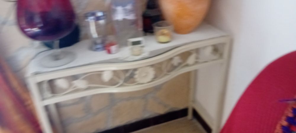 Table cache radiateur en fer Meubles