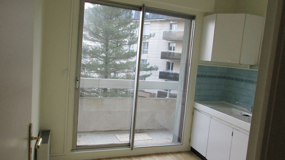Location Appartement Appartement F2 de 45 m2 et balcon, proche facs, à LIMOGES Limoges