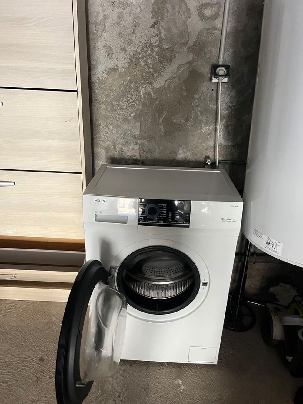 Machine &agrave; laver bonne &eacute;tat marque Haier Electroménager