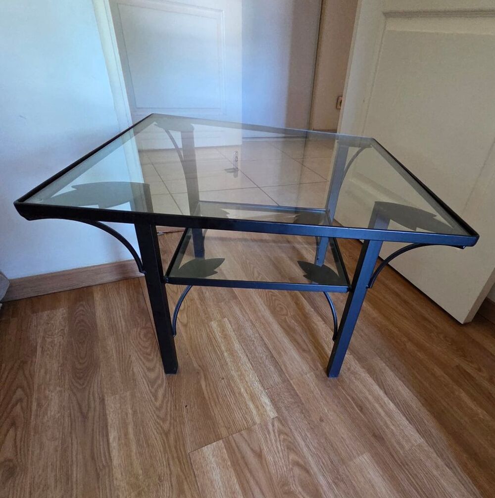 Table basse en verre et fer forg&eacute; Meubles