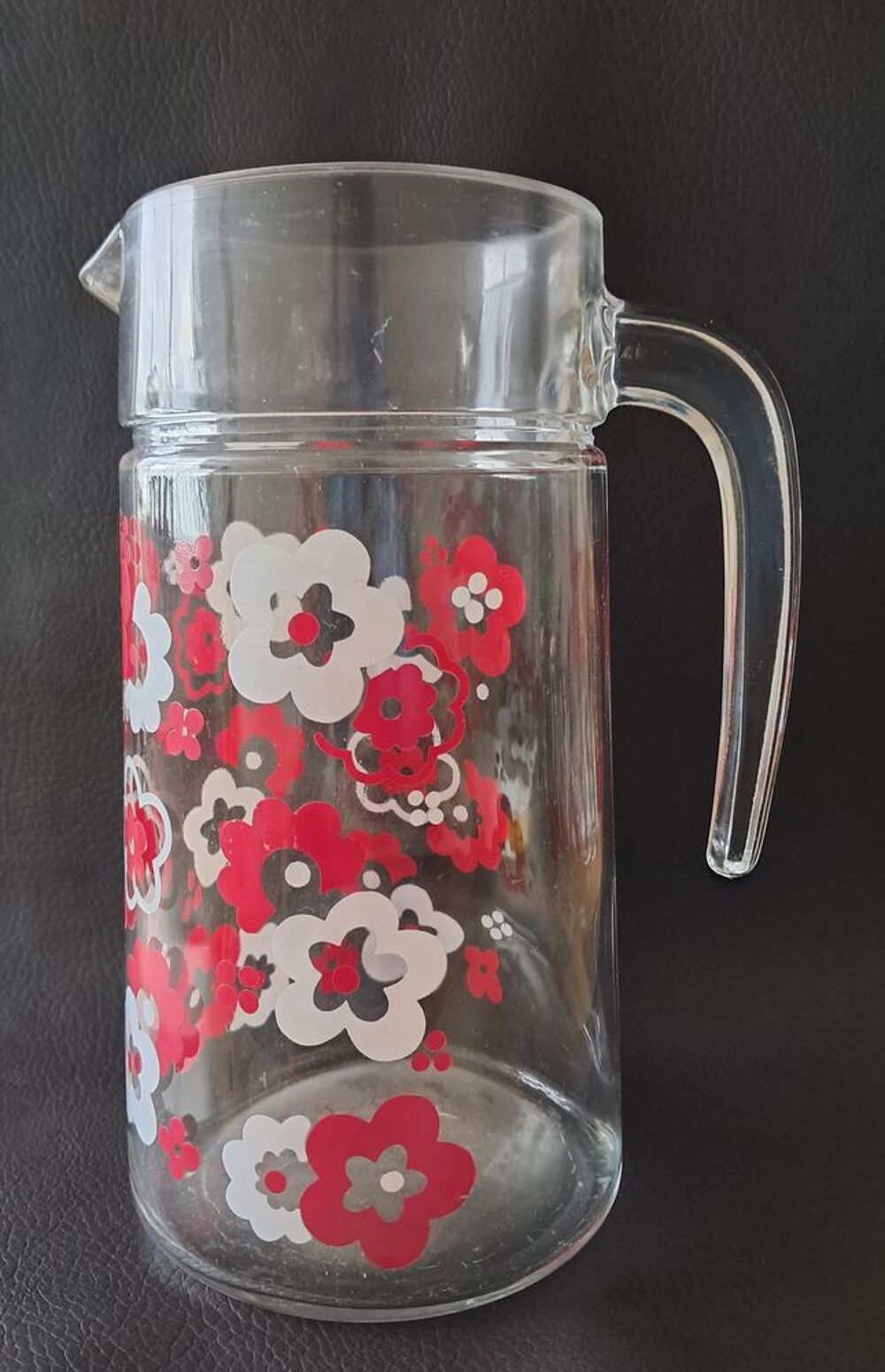 cruche carafe pichet vintage 70 80 en verre moul&eacute; d&eacute;cor Décoration