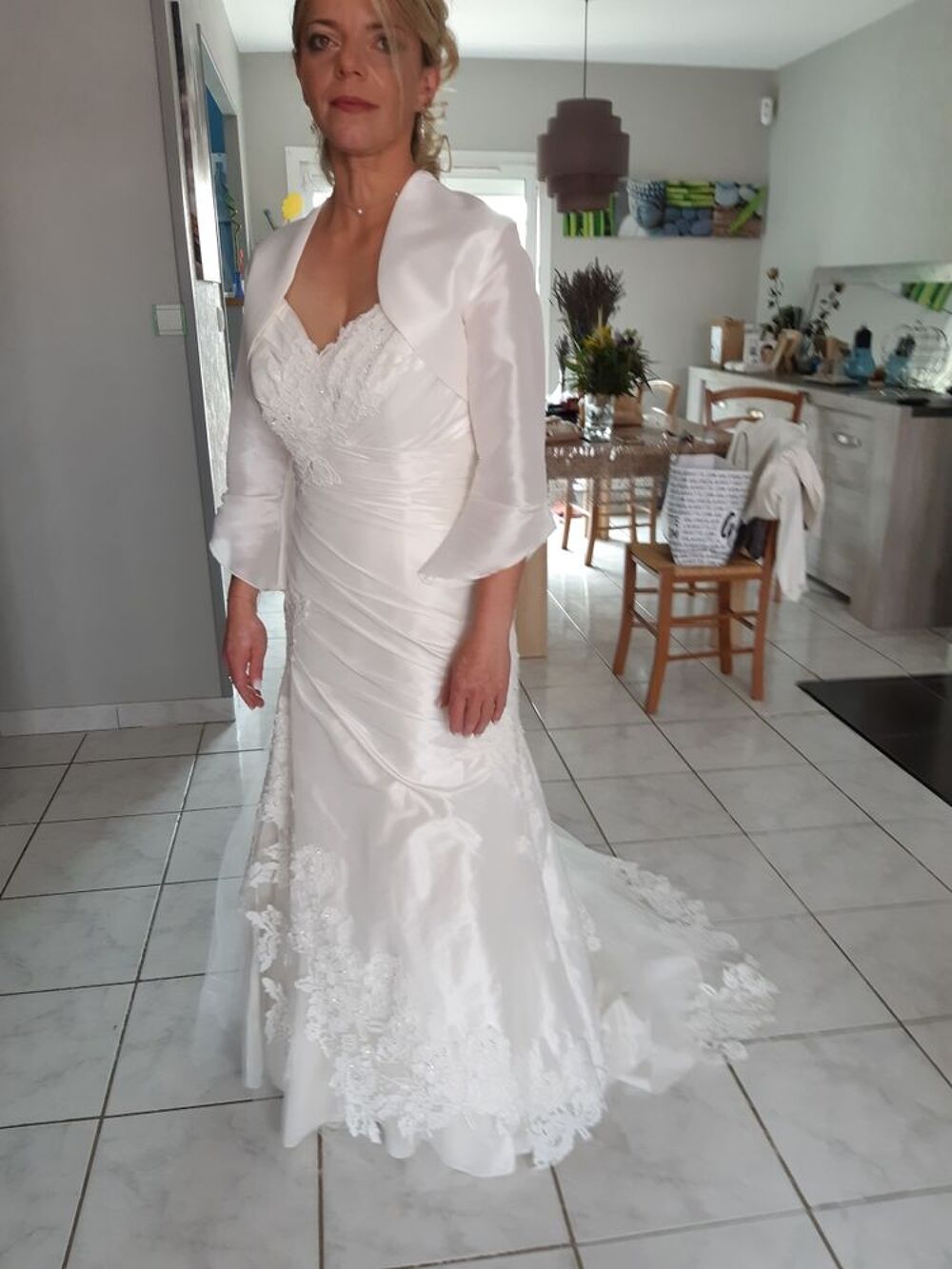Robe de mari&eacute;e Vêtements