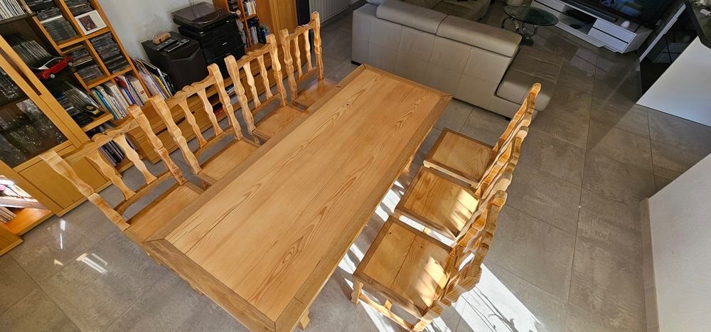 TABLE ET CHAISES FABRICATION ARTISANALE PERSONALISEE UNIQUE Meubles