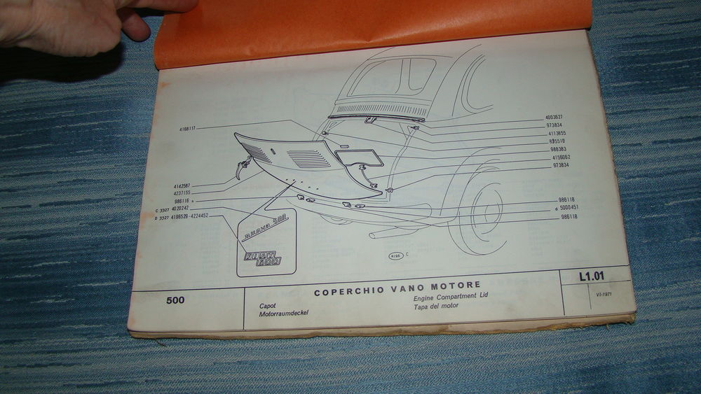 Catalogue de pi&egrave;ces d&eacute;tach&eacute;es carrosserie FIAT 500 &eacute;d. 1971 