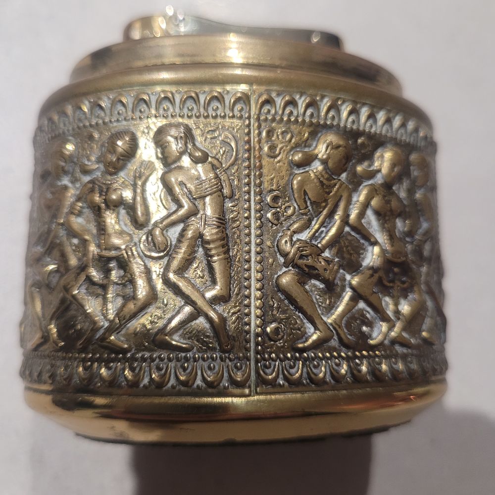 ARGENTERIE CHRISTOFLE / BACCARAT/ DAUM 