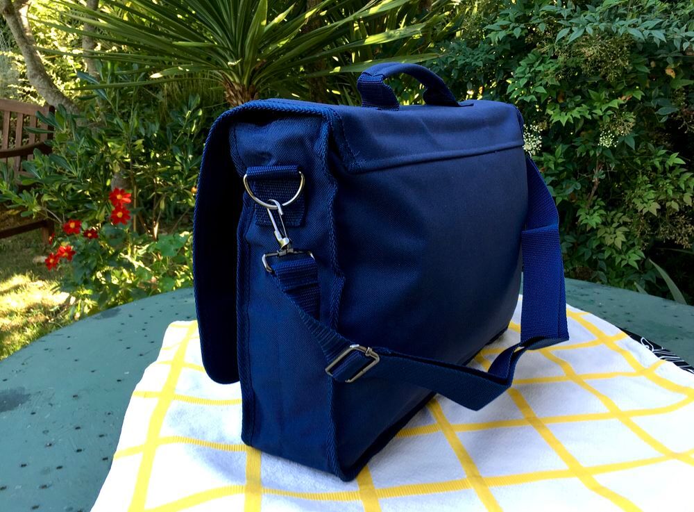 Cartable bandouli&egrave;re(ou main) NEUF,Serviette,Sac bandouli&egrave;re Maroquinerie