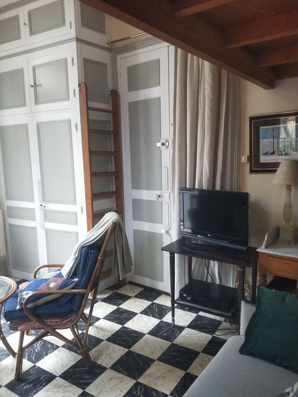  STUDIO DE CHARME A TROUVILLE SUR MER AVEC JARDIN PRIVATIF. Basse-Normandie, Trouville-sur-Mer (14360)