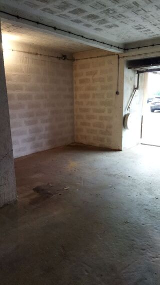  Parking / Garage  vendre 50 m