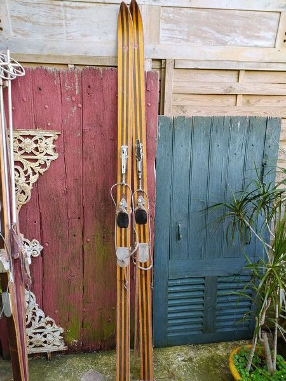 Anciens Skis Bois Vintage D&eacute;co Sport Chalet Montagne
Sports